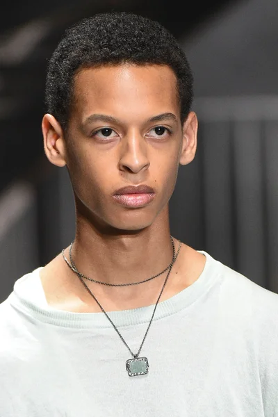 Look 23